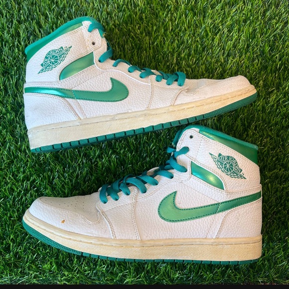 Air Jordan 1 Retro High Do The Right Thing 2009 White Green Air Jordan 1 Retro High Do The Right Thing 2009 White Green